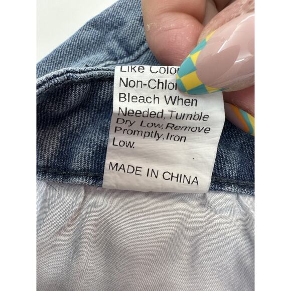 Womens Shein Curve Denim Painted Pocket Shorts Size 3XL - Picture 3 of 11